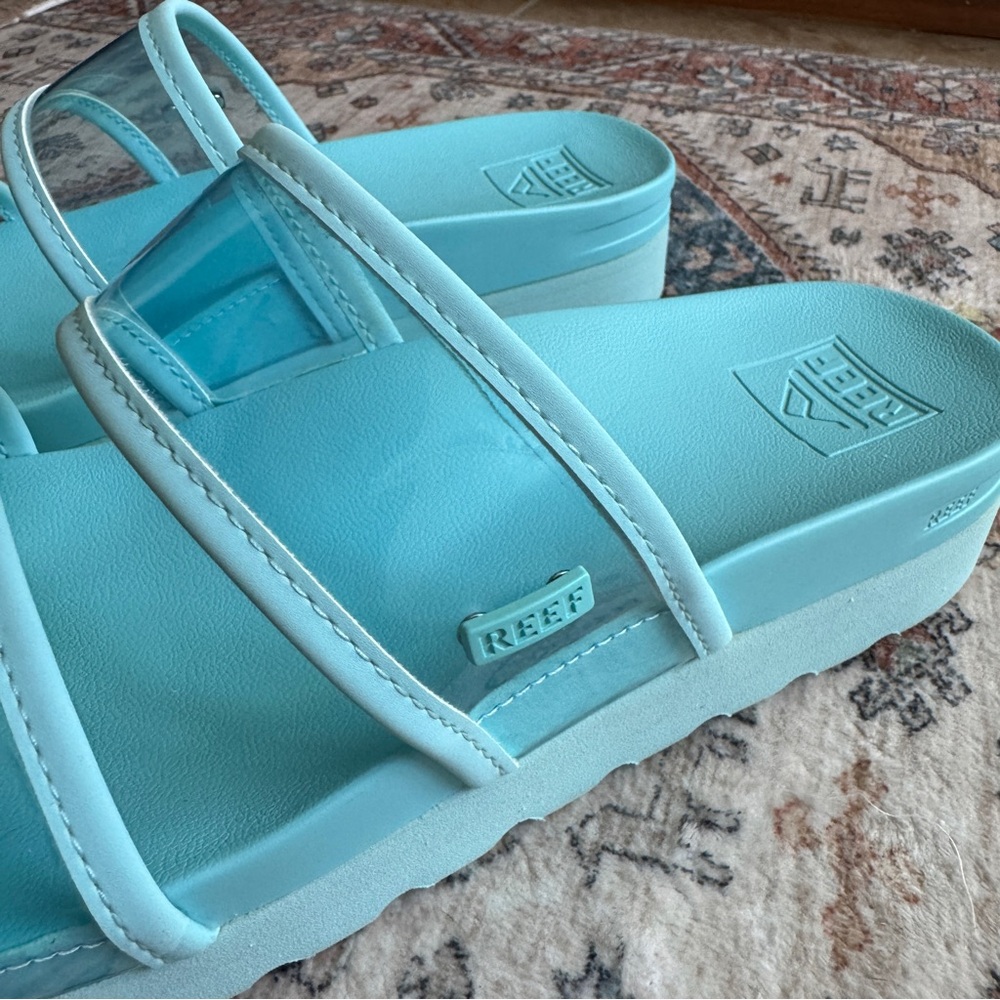Excellent Condition Reef Platform Slide Sandal - image 6